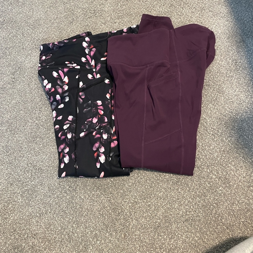 GAIAM Black and Purple Leaf Print Leggings